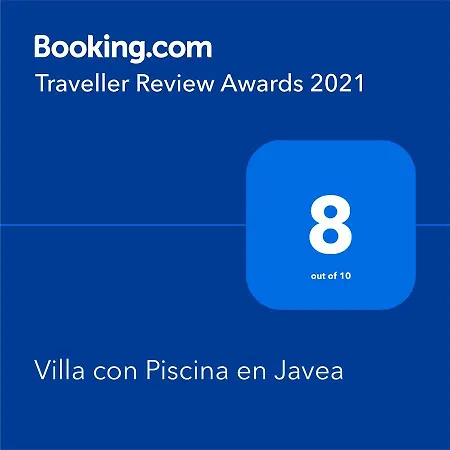 Con Piscina En 빌라