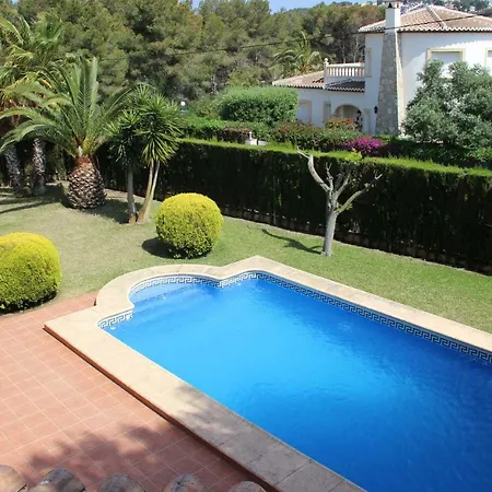 Con Piscina En 자베아