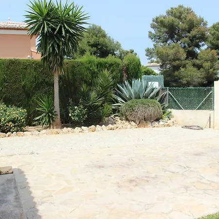 빌라 Con Piscina En *